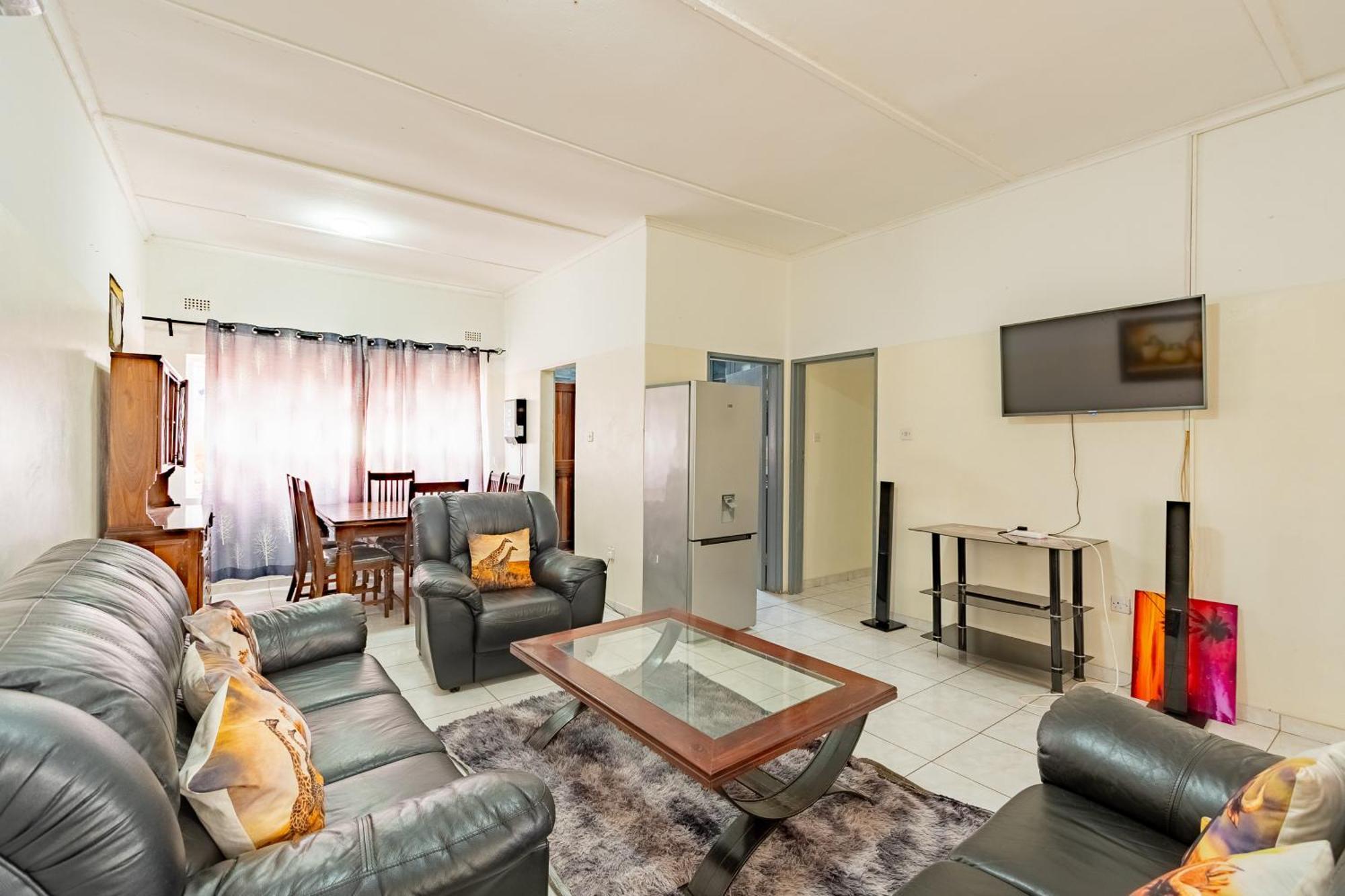 Wood Road Guest Lodge Victoria Falls Exterior foto